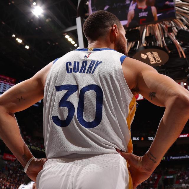 半岛体育正版官网-勇士经理：库里想要什么都可以 他永远都会在勇士