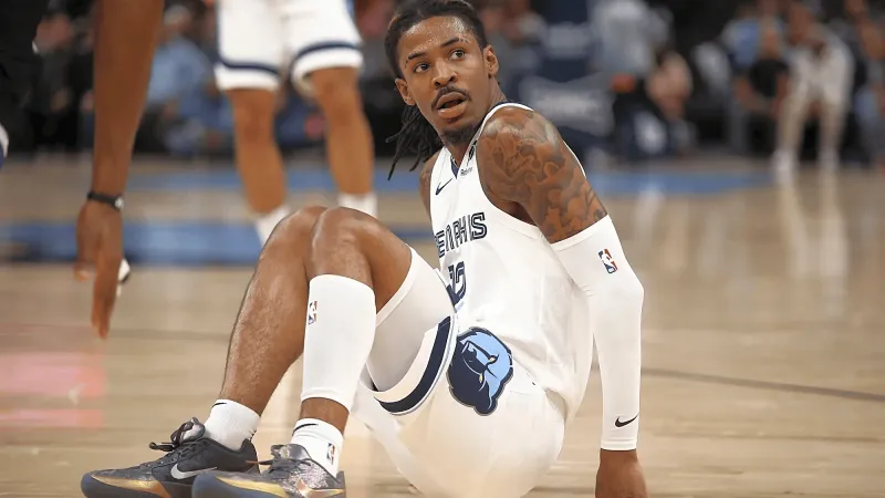 半岛体育登录入口-队记：灰熊总经理克莱曼拒绝回答莫兰特本赛季能否重返球队